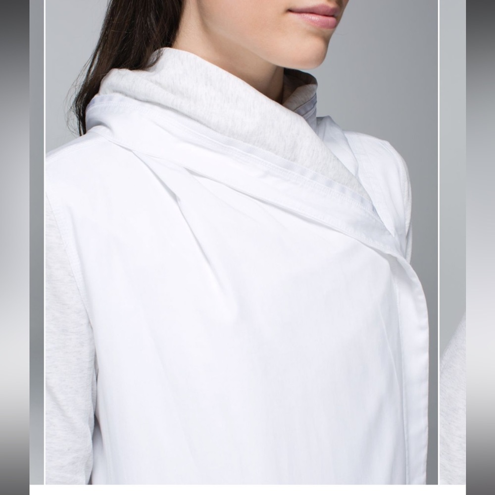 LULULEMON Blissed Out Wrap - Picture 2 of 10